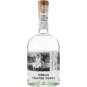 Горілка Vilniaus Vodka Obeliu Crafted Vodka 0,7л 40% (4770053239820) краща модель в Харкові